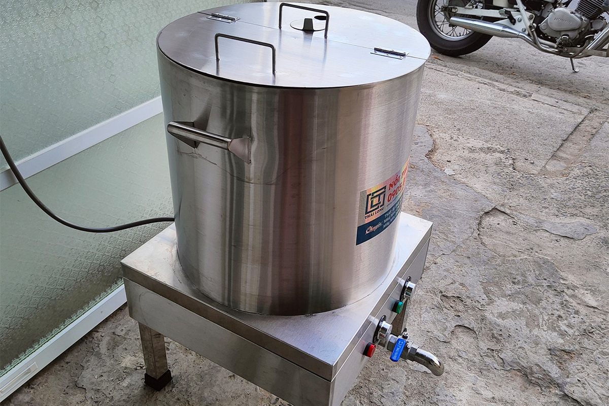 Ảnh thực tế nồi phở điện 80L sử dụng inox 304