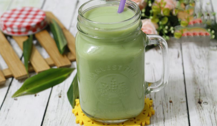 Cách Nấu Sữa Đậu Nành Ngon Để Kinh Doanh Với Lá Dứa