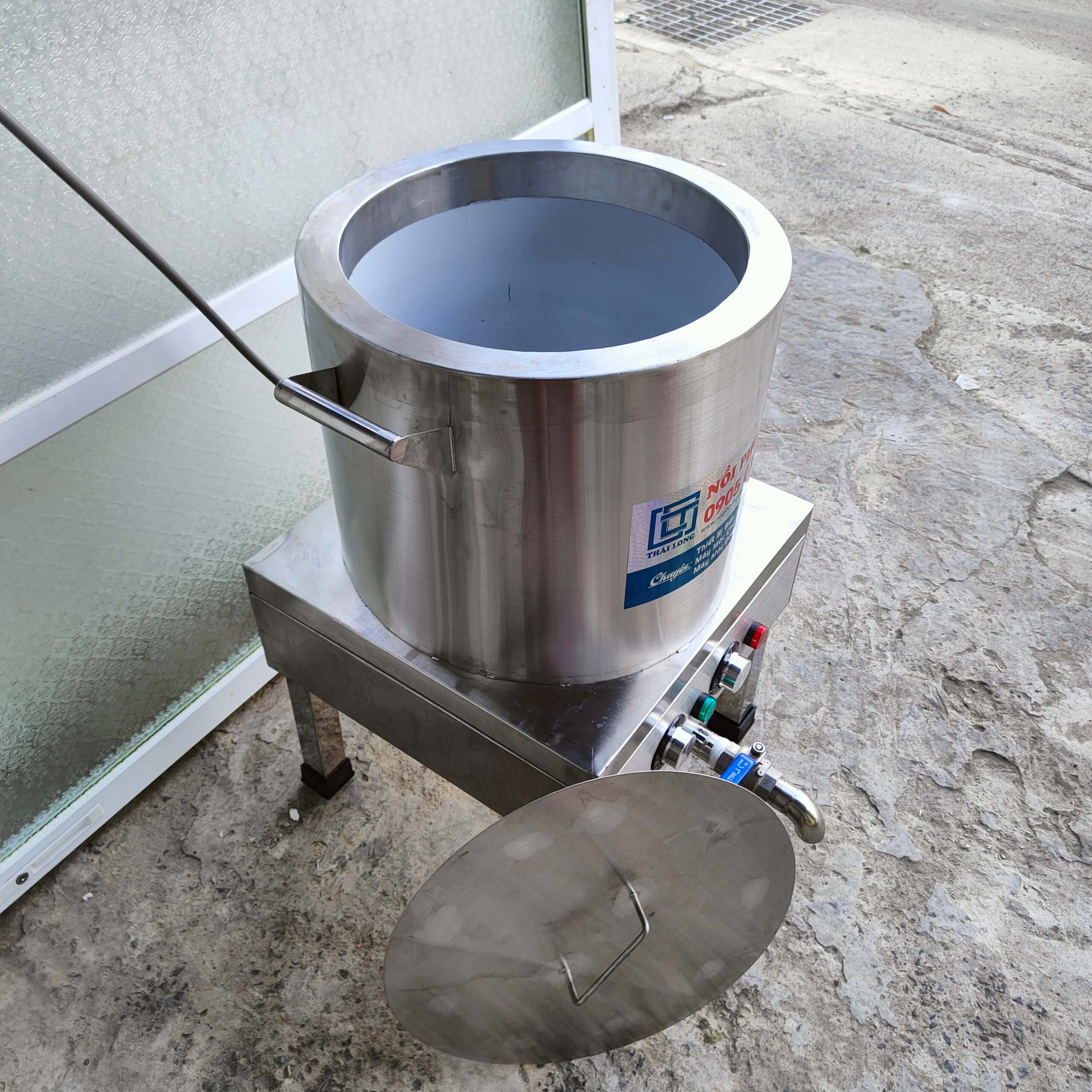 Nồi phở điện ở Đồng Tháp