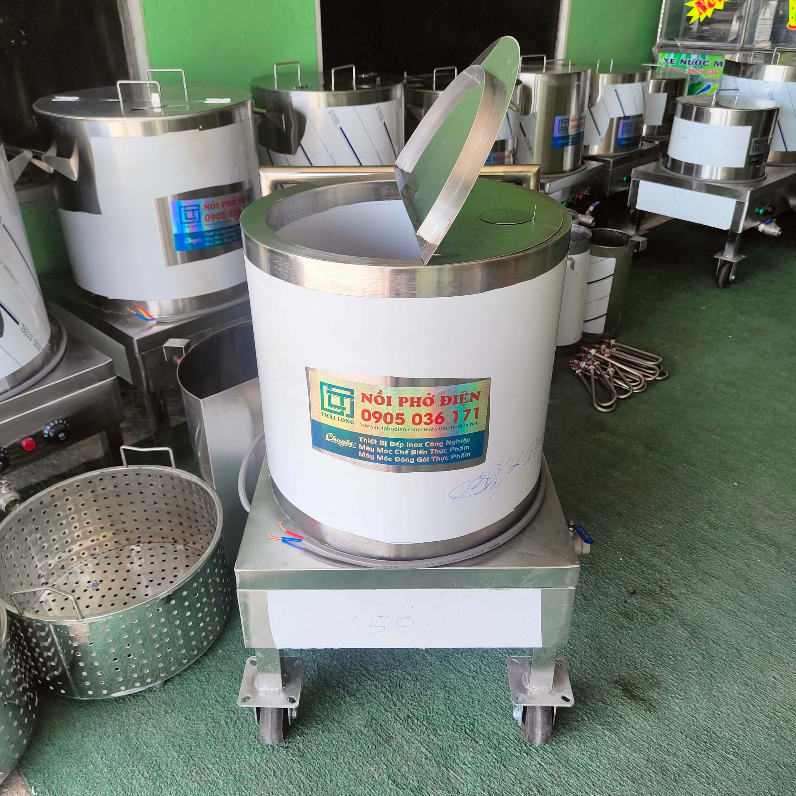 Nồi phở điện ở Đồng Tháp