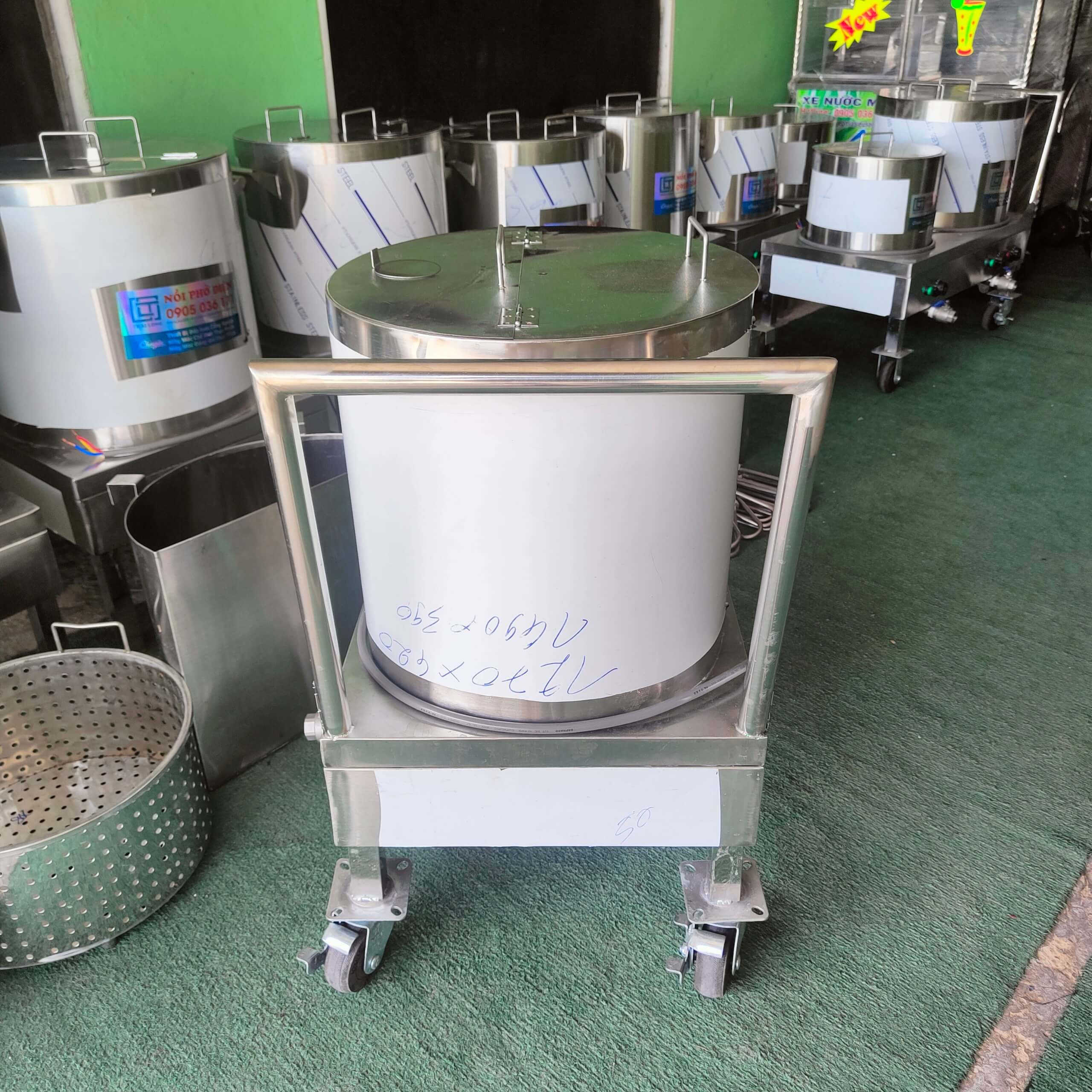 Nồi phở điện ở Đồng Tháp