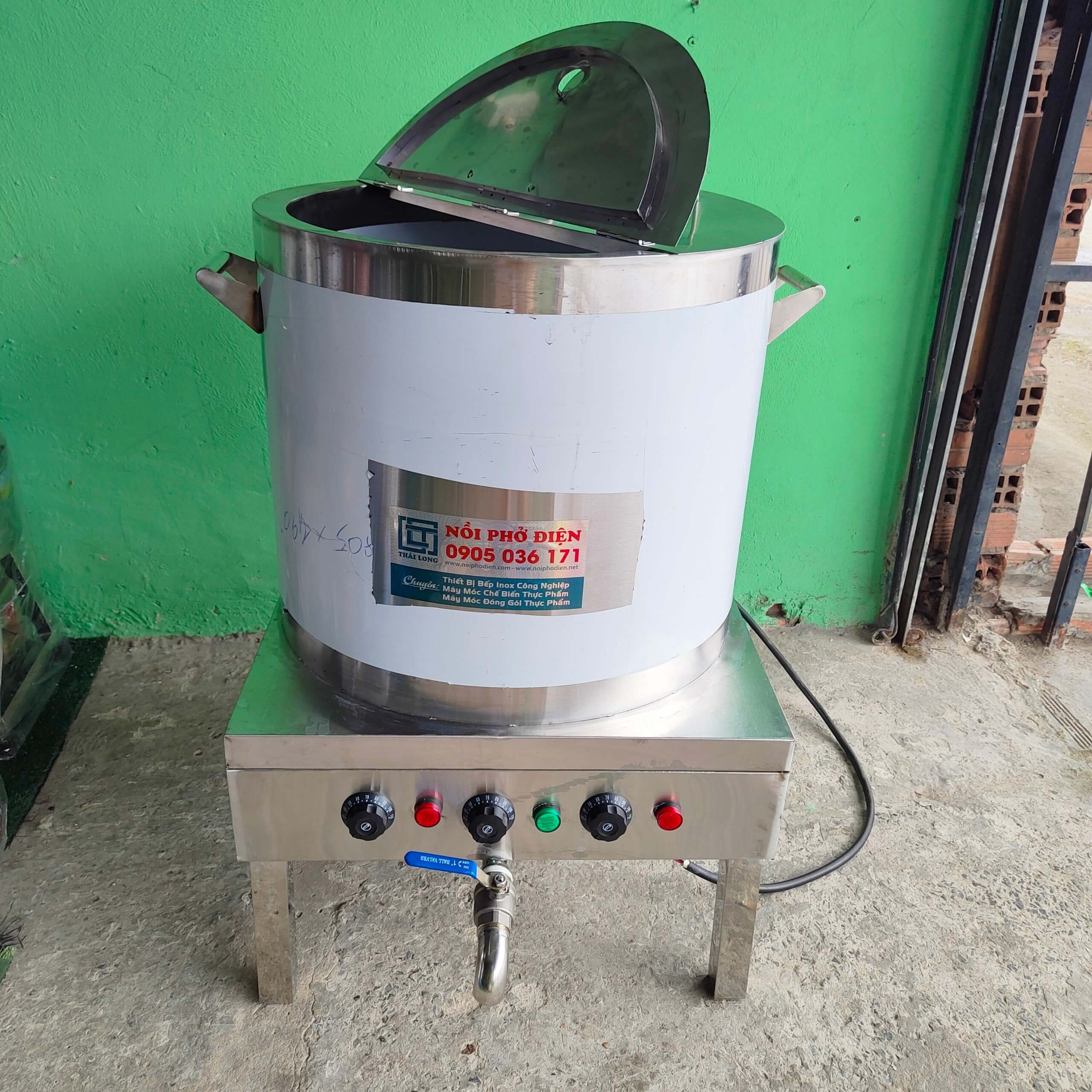 Nồi phở điện tại Kon Tum