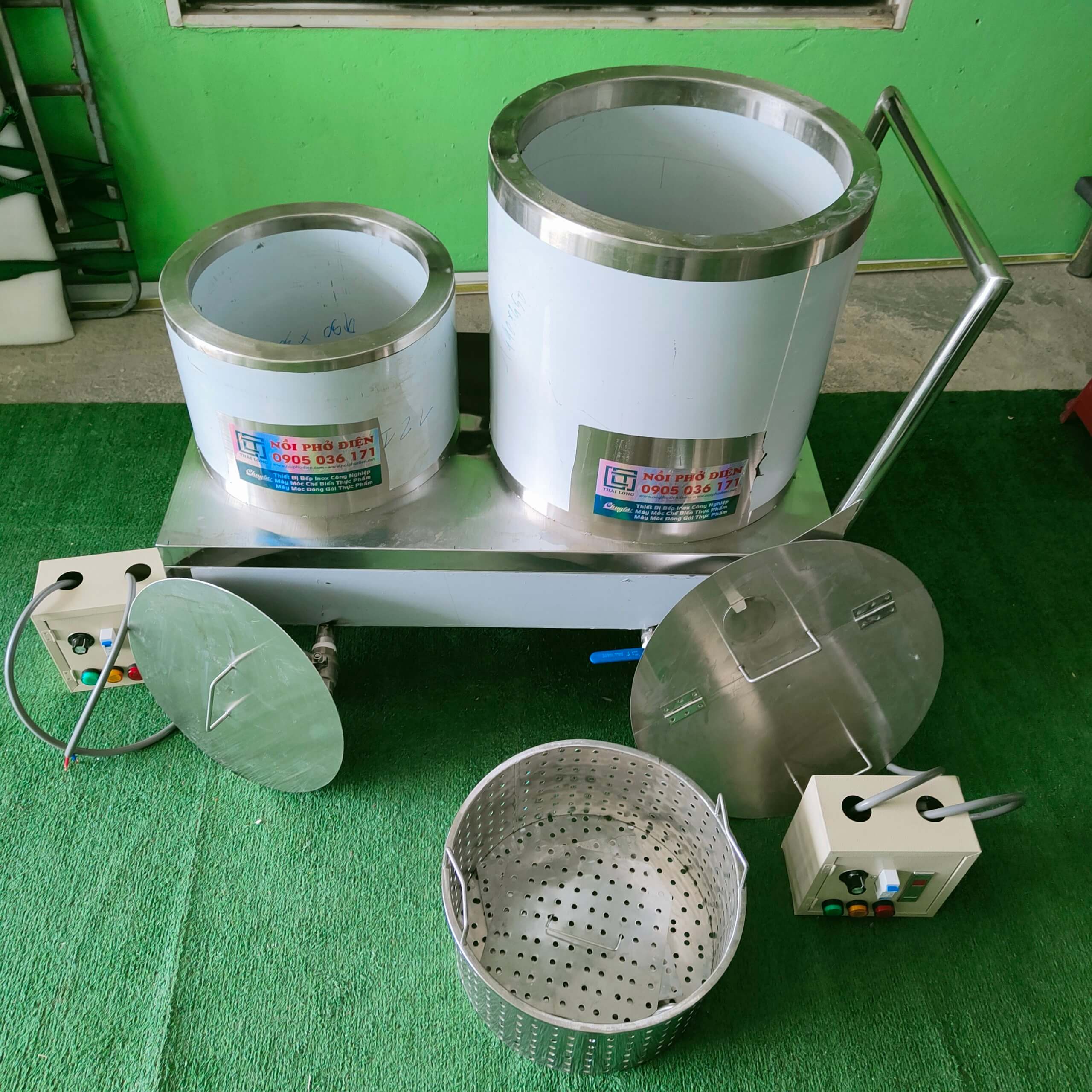 Nồi phở điện ở Vĩnh Long