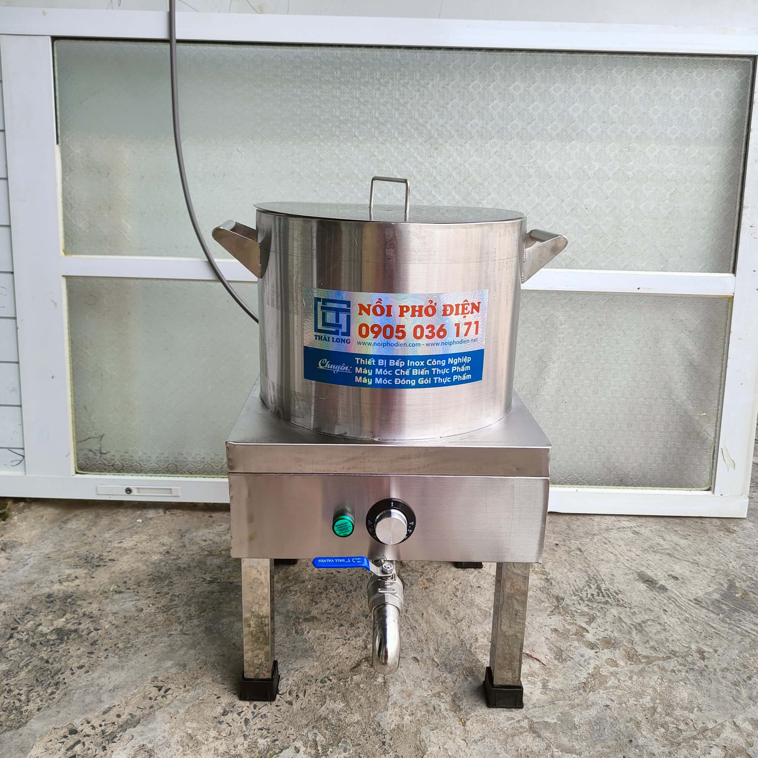 Nồi phở điện ở Vĩnh Long