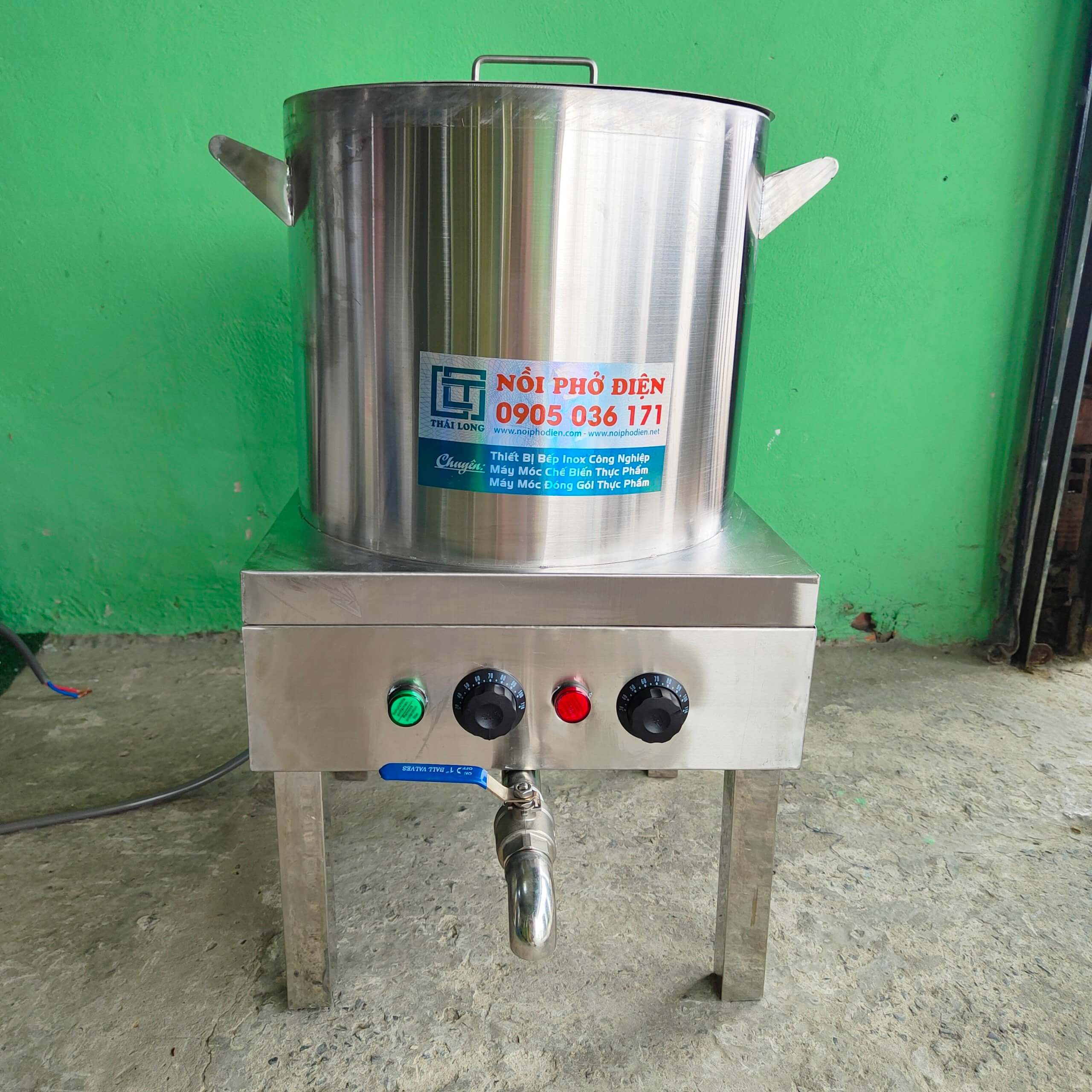 Nồi phở điện ở Vĩnh Long