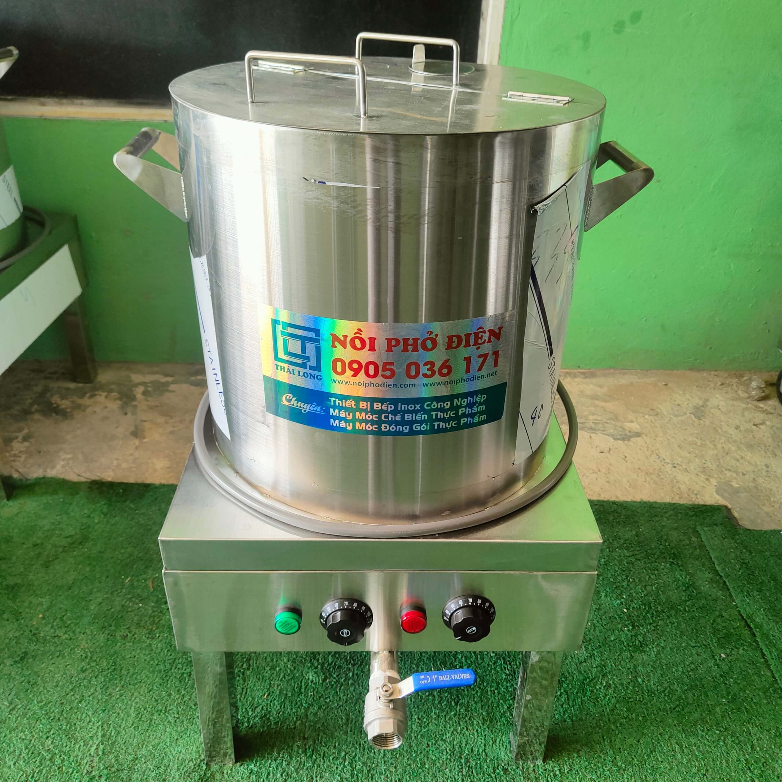 Nồi phở điện ở Vĩnh Long