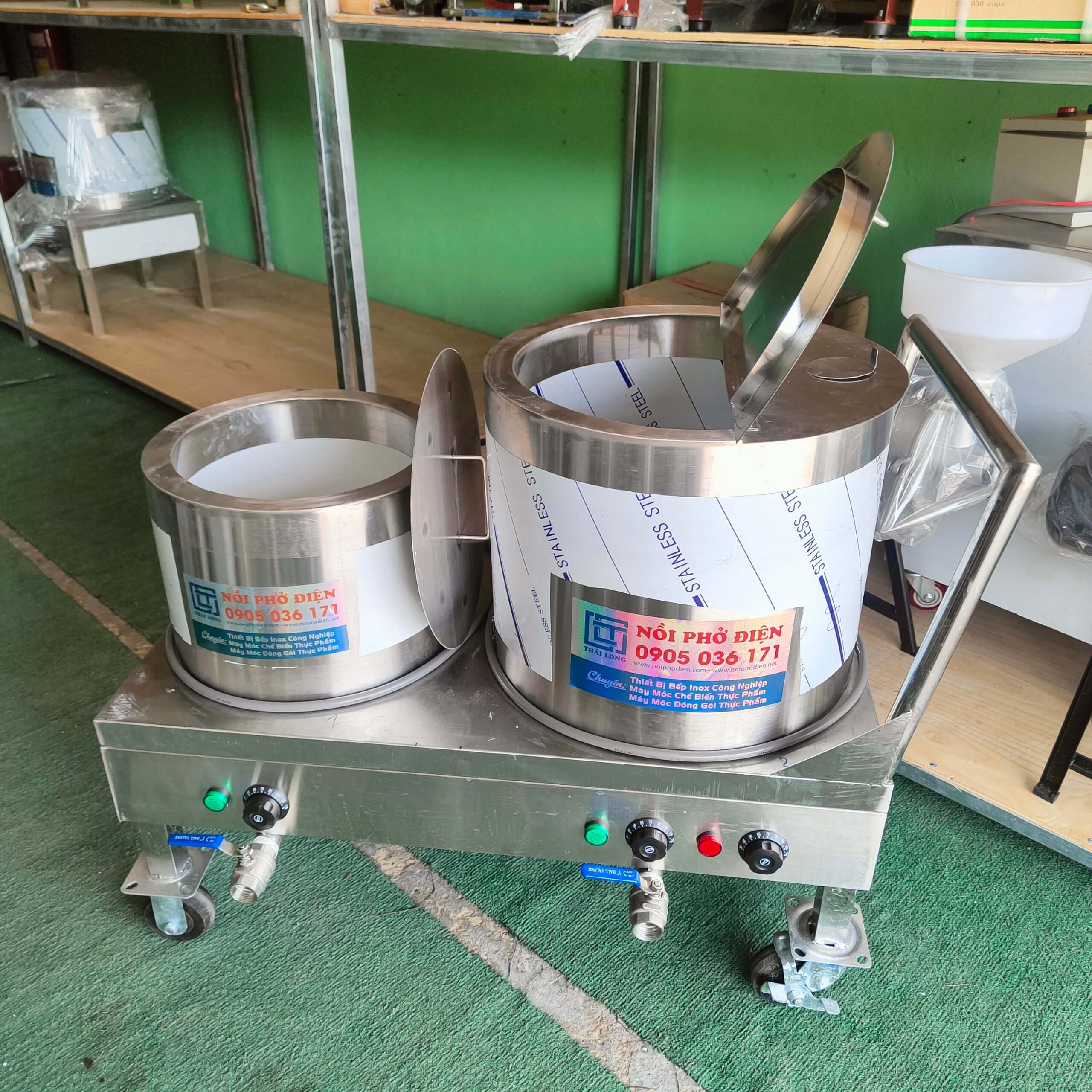 Nồi phở điện ở Vĩnh Long